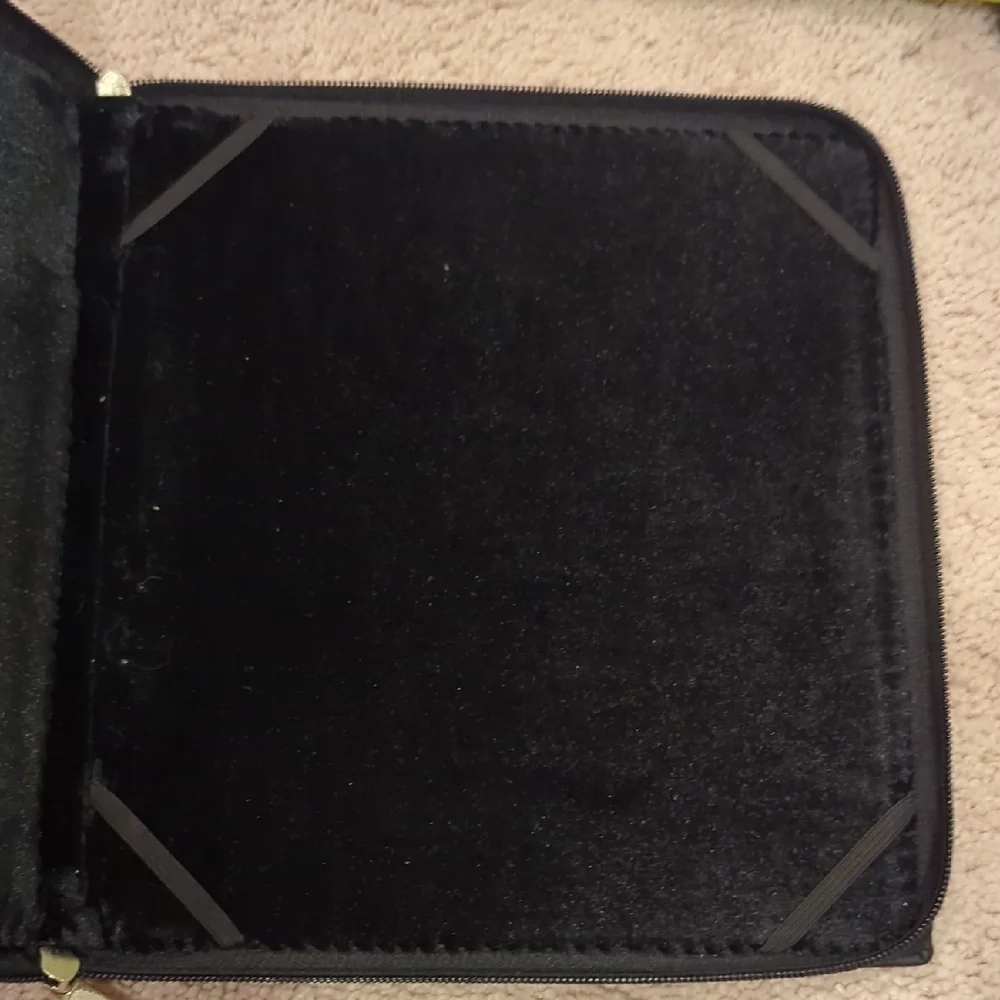 Zip Q.Me Tablet Case